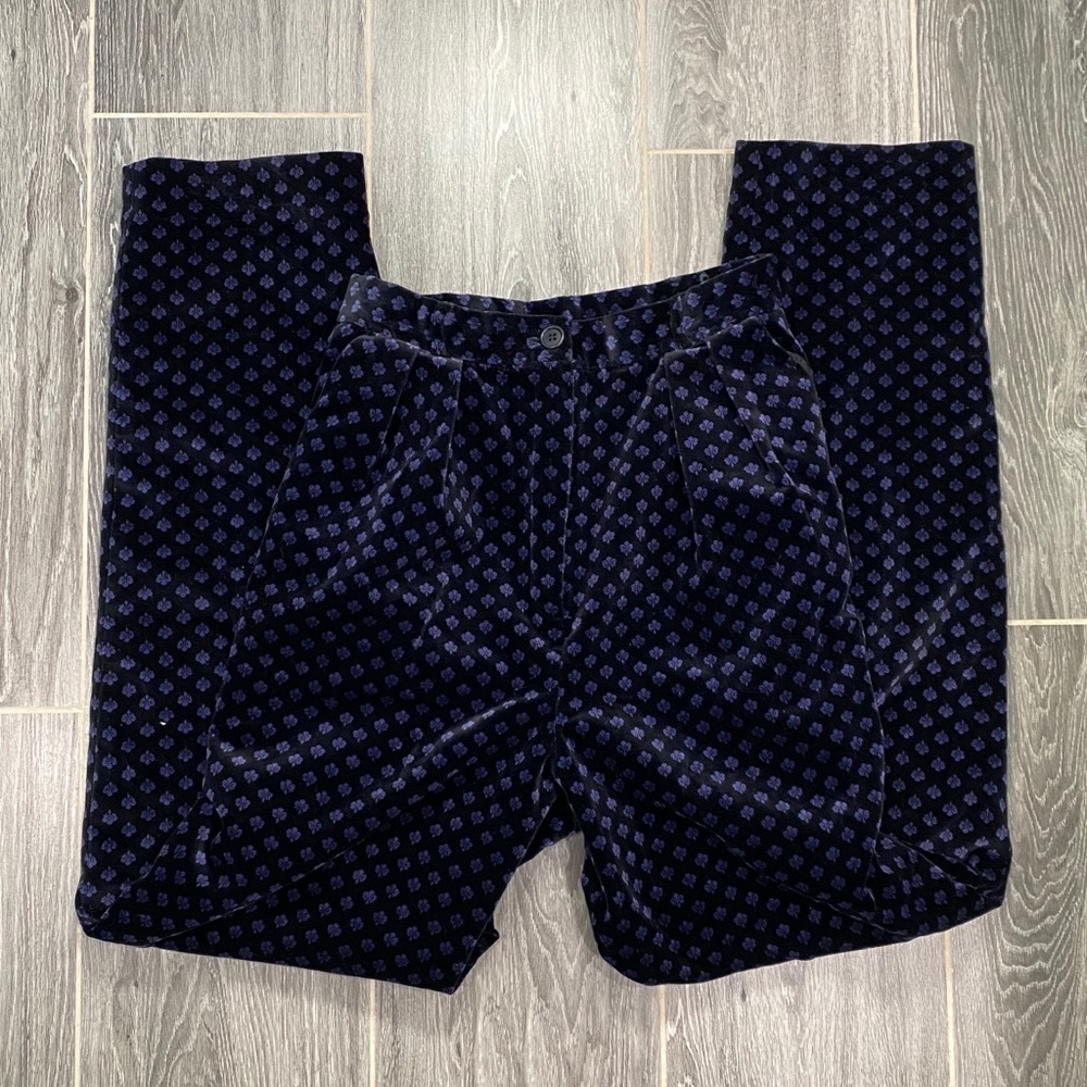SOLD ❌ Vintage high waisted black velvet pants
